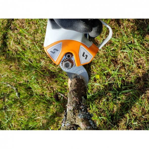Секатор аккумуляторный VILLARTEC PA1462S SET AC1415 (1шт), AM1415 (1шт), без кейса
